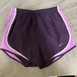 Women’s Nike Dri-Fit Short Size Small Purple/Grey